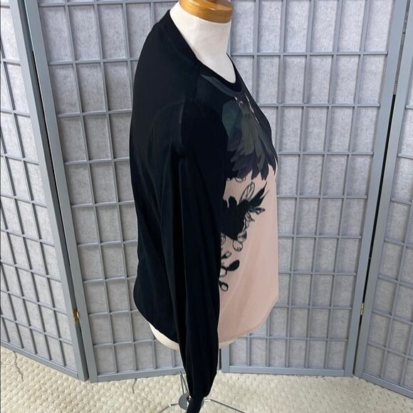 Tristan Elegant Black and Cream Floral Top - Picture 2 of 4